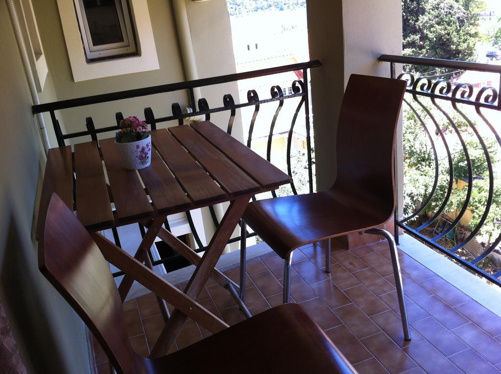 Monteduca Apartments Argostoli  Eksteriør bilde